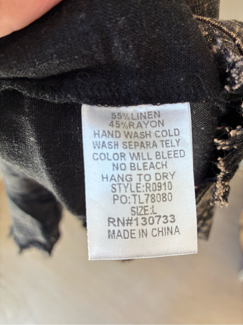 Umgee Black Linen Blend Frayed Stonewash Sleeveless Button Back
Top Blouse Large - Picture 6 of 8